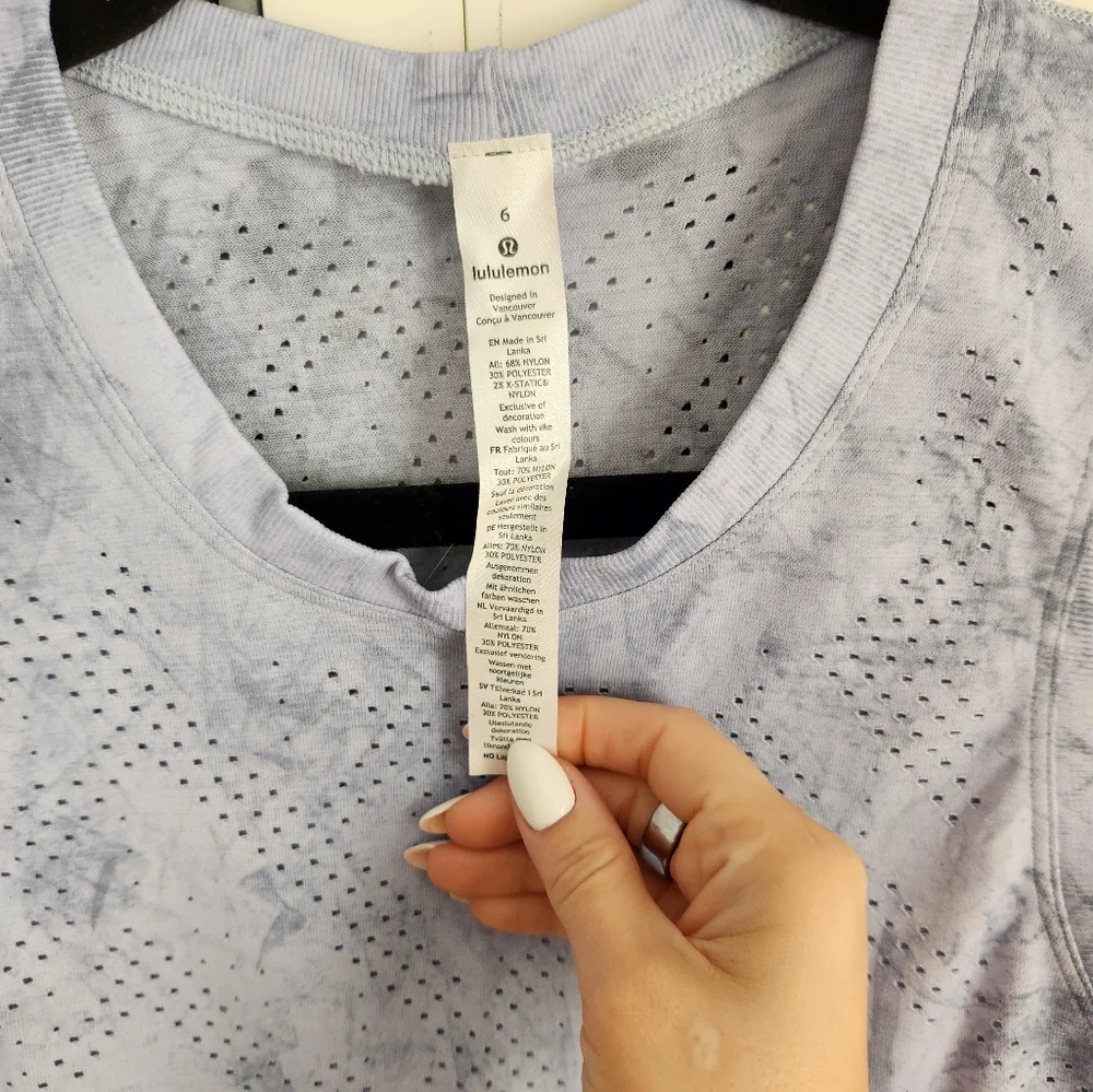 Lululemon Train to be Relaxed Fit Luna Blue Tye Dye Mesh Tank Top size 6 - Picture 2 of 11